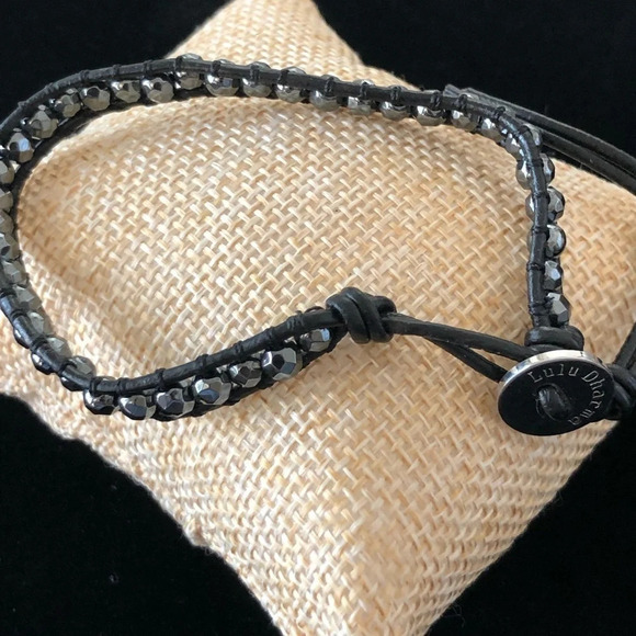 Lulu Dharma Black Gray Iridescent Crystal Wrap Bracelet Fashion Jewelry Grey - Picture 2 of 3
